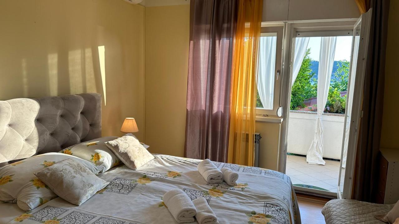 Apartments Anica Supetarska Draga Ngoại thất bức ảnh