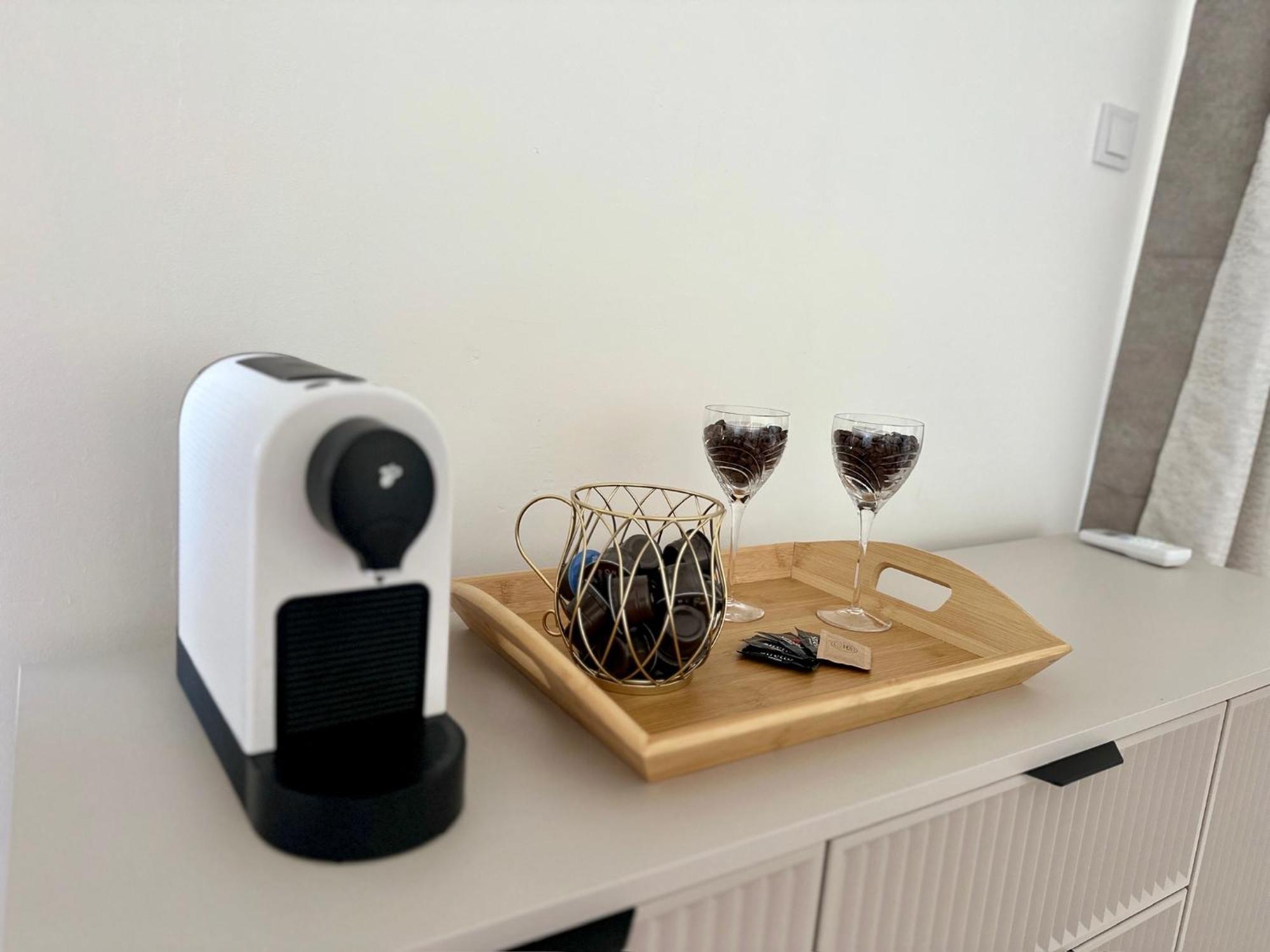 Apartments Anica Supetarska Draga Ngoại thất bức ảnh